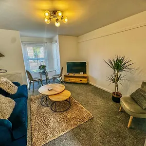  Apartment Lime Tree In Blue House