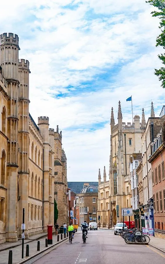 Cambridge Stays Diamond 2Br Apartment-Central-Parking-Walk To City & Train Station United Kingdom