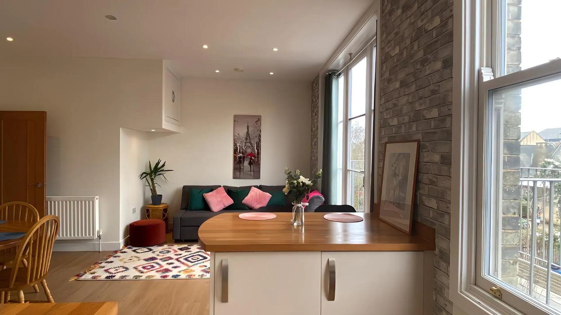 Apartment Cambridge Stays Diamond 2Br Apartment-Central-Parking-Walk To City & Train Station