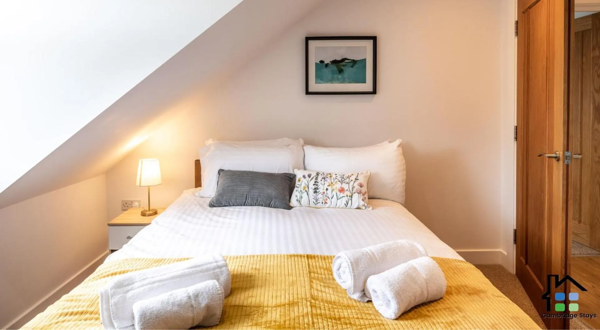 Cambridge Stays Diamond 2Br Apartment-Central-Parking-Walk To City & Train Station Apartment